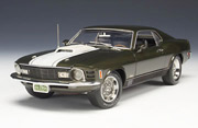 1970 Ford Mach I Mustang Dark Ivy Metallic Highway 61 50586 1:18 scale